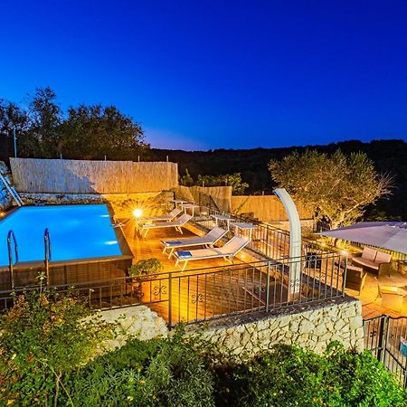 Villa Vanessa Con Piscina Privata - Castro Castro  Exterior foto