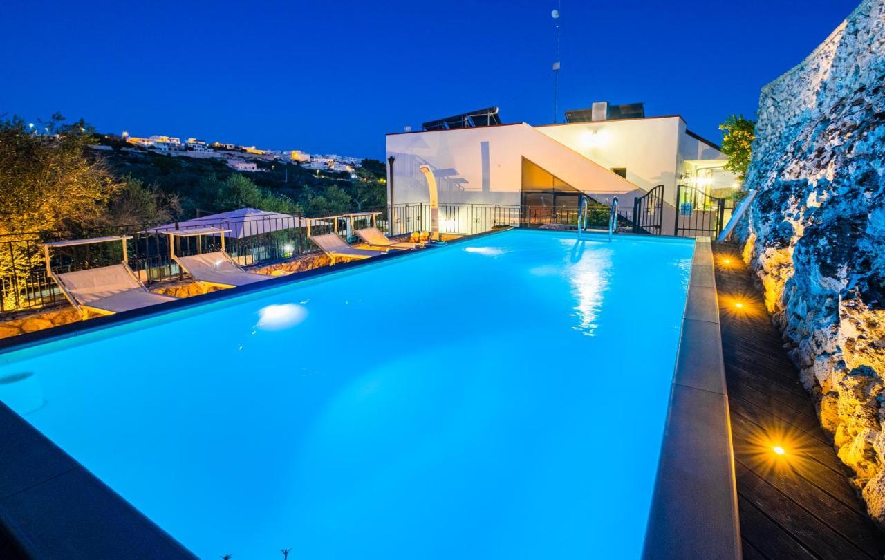 Villa Vanessa Con Piscina Privata - Castro Castro  Exterior foto