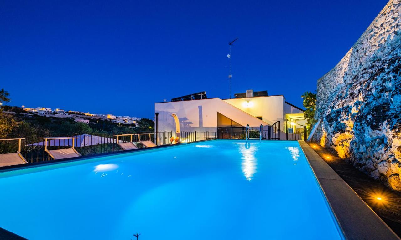 Villa Vanessa Con Piscina Privata - Castro Castro  Exterior foto