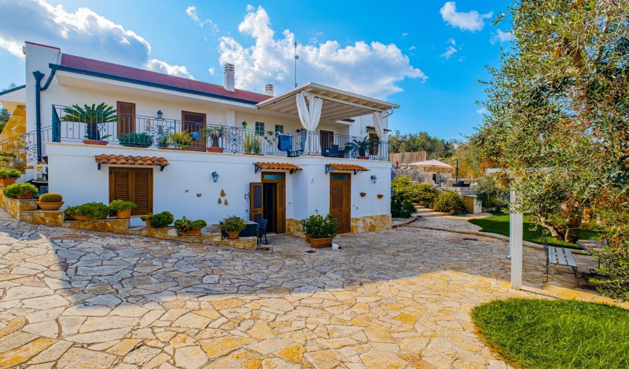 Villa Vanessa Con Piscina Privata - Castro Castro  Exterior foto