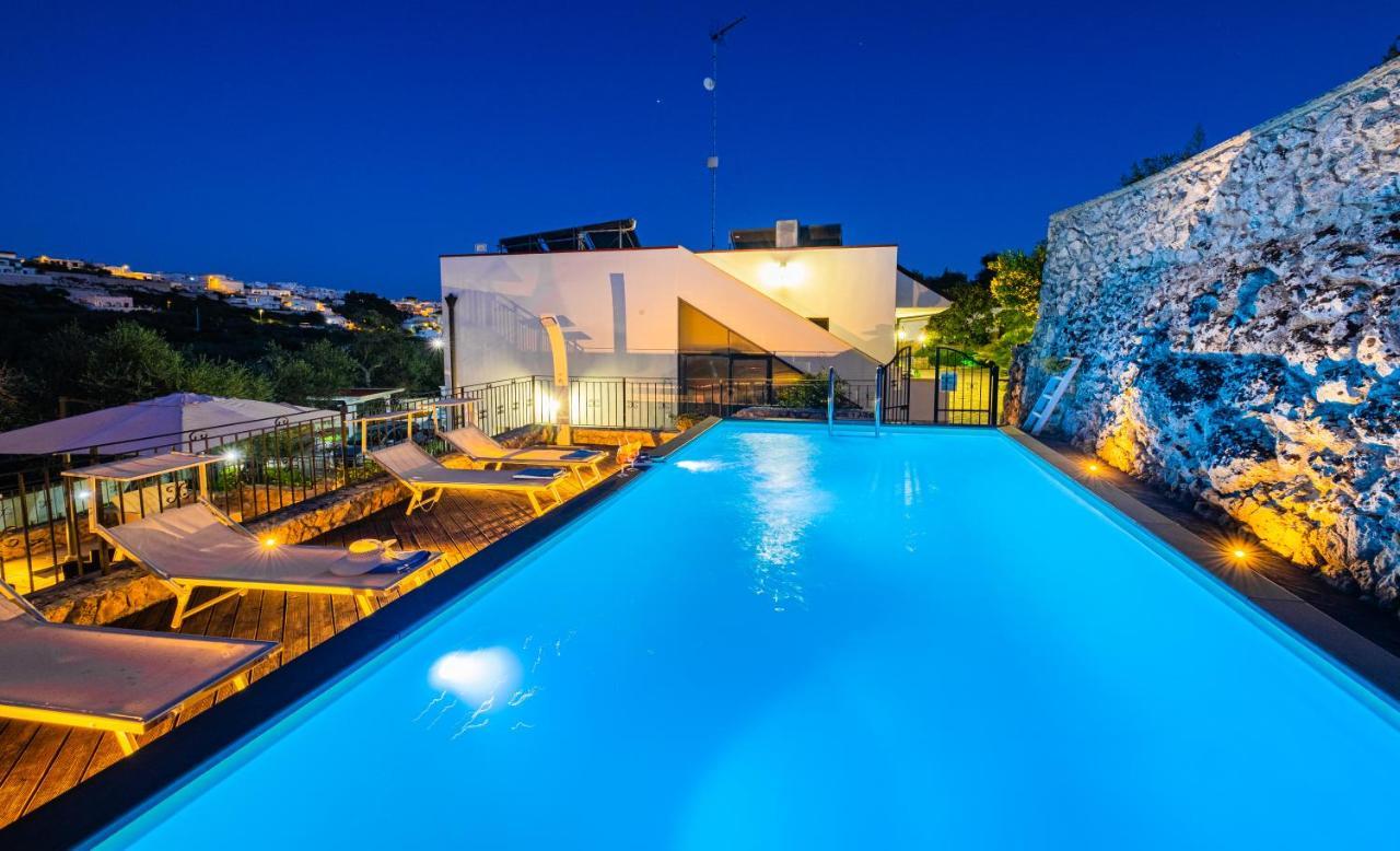 Villa Vanessa Con Piscina Privata - Castro Castro  Exterior foto